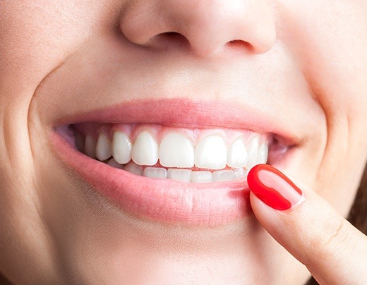 Healthy smile thanks to periodontal maintenance
